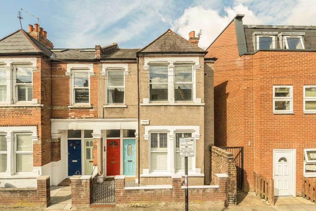 Property photo 1 of 7