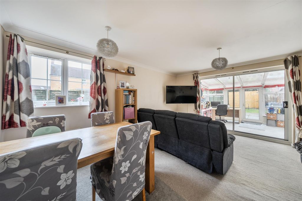 Property photo 2 of 17 1346058-11-68B1765527370.Jpg