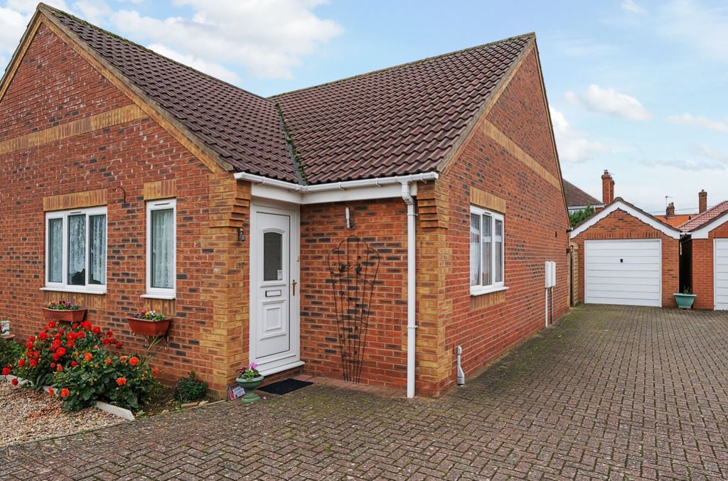 Property photo 1 of 19 1208766 (13)