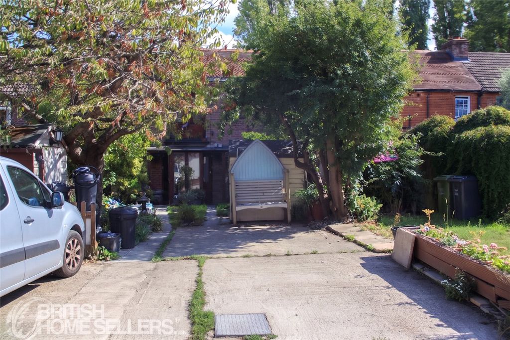 Property photo 2 of 11 Picture No. 14