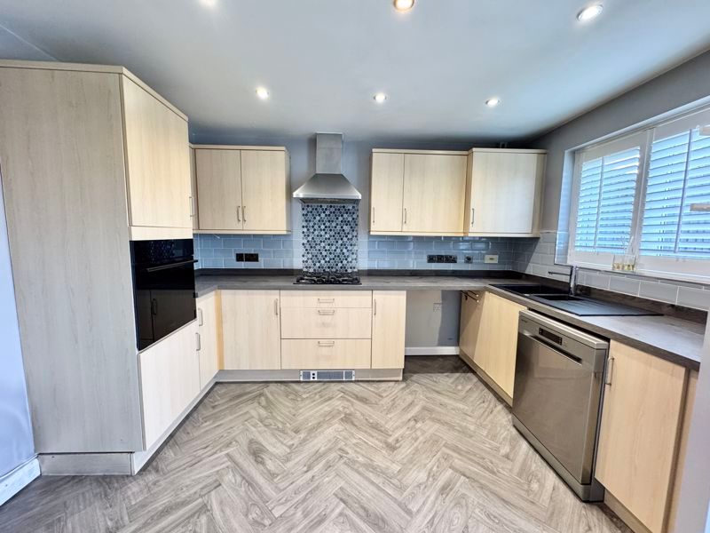 Property photo 3 of 24 Photo 19