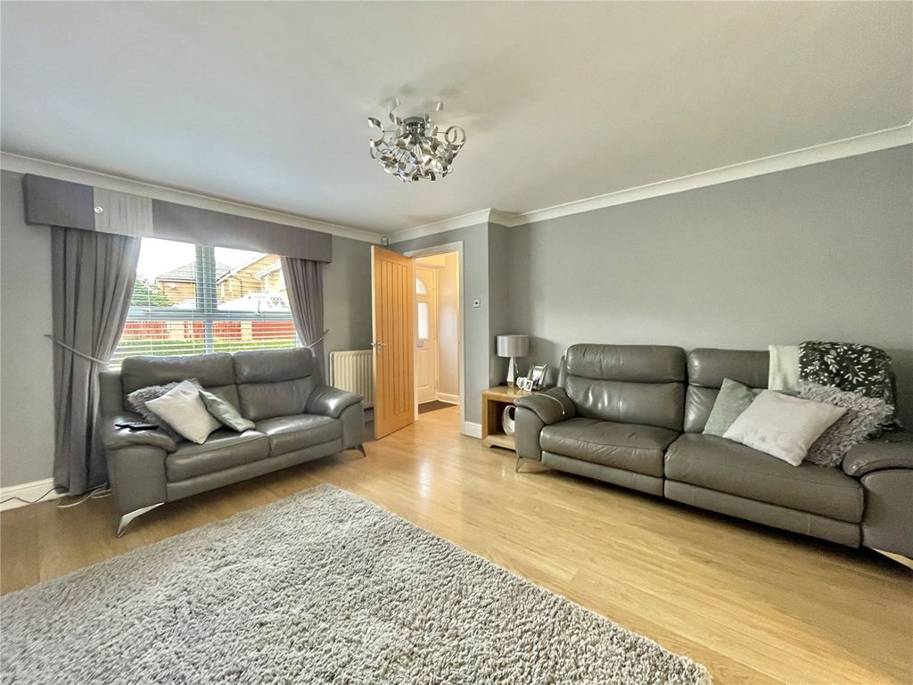 Property photo 3 of 30 Picture No. 18