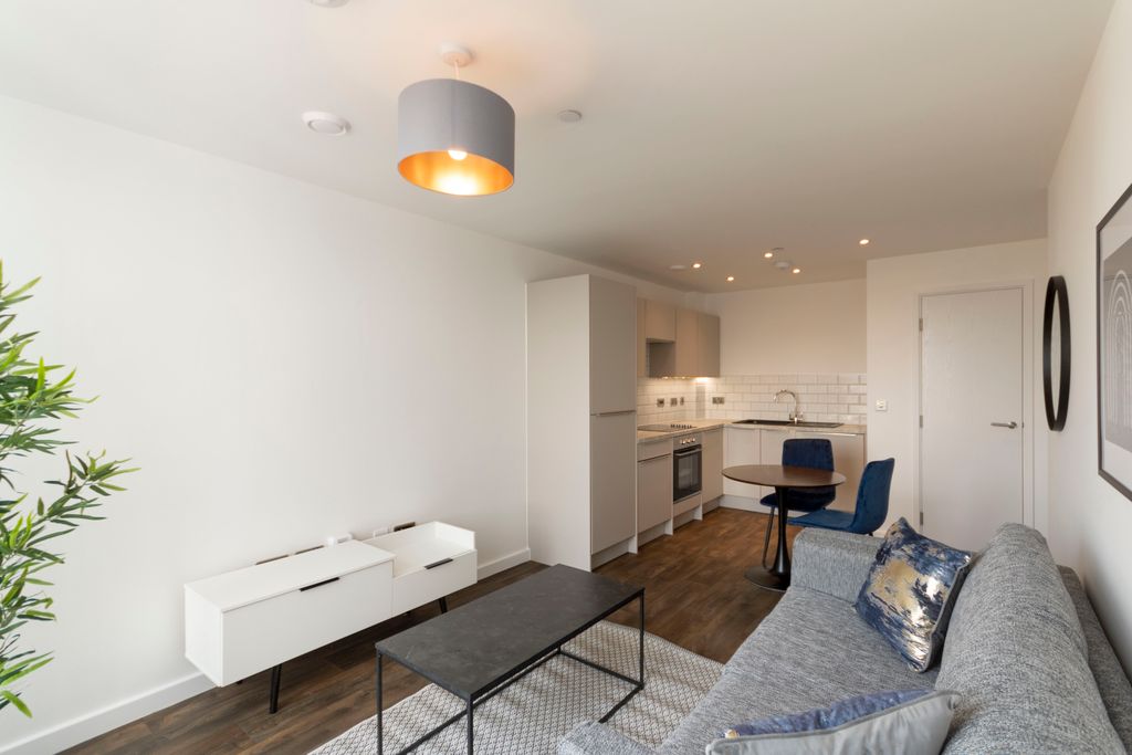 Property photo 2 of 9