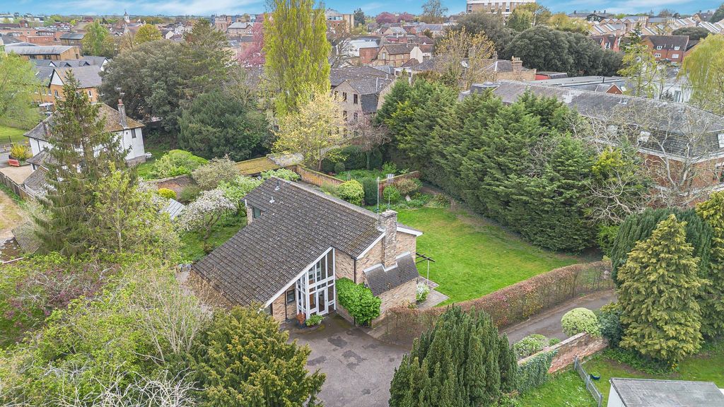 Property photo 1 of 46