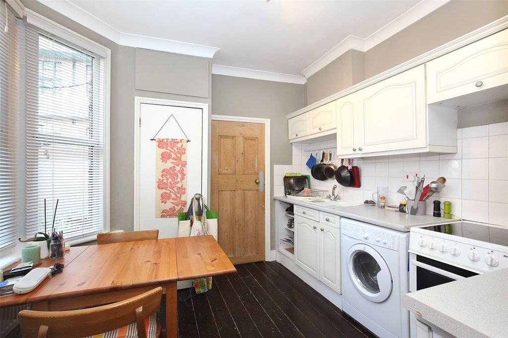 Property photo 2 of 12 Kitchen