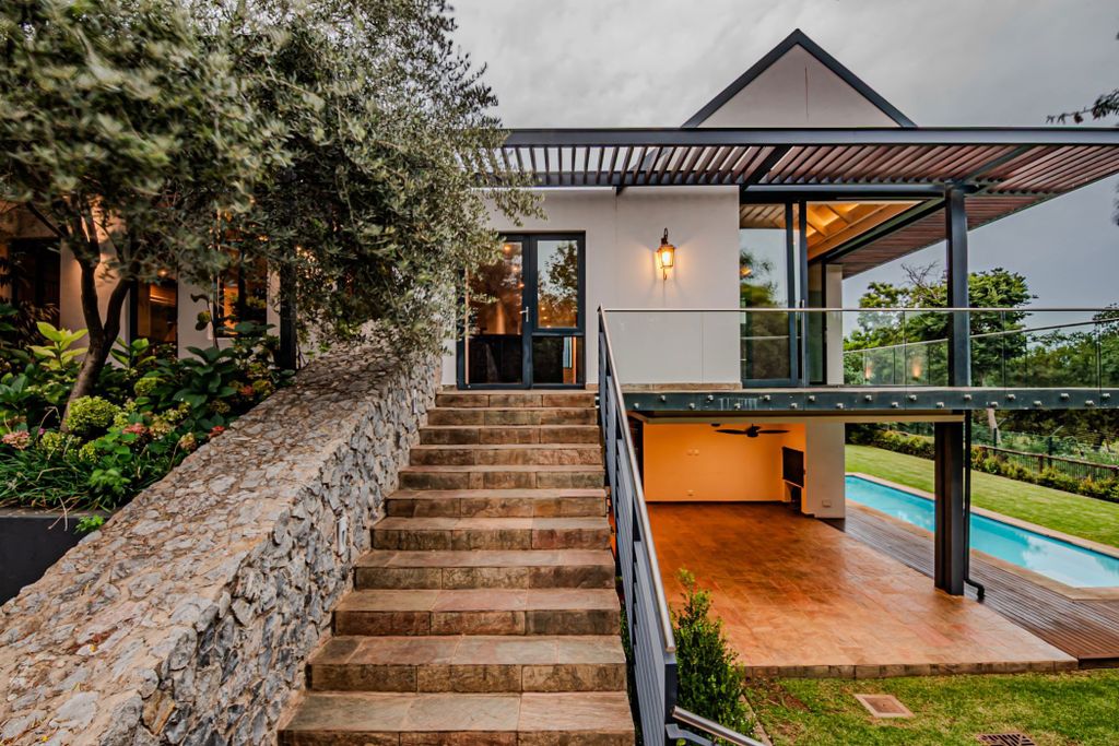 Property photo 3 of 80 Cn1678104