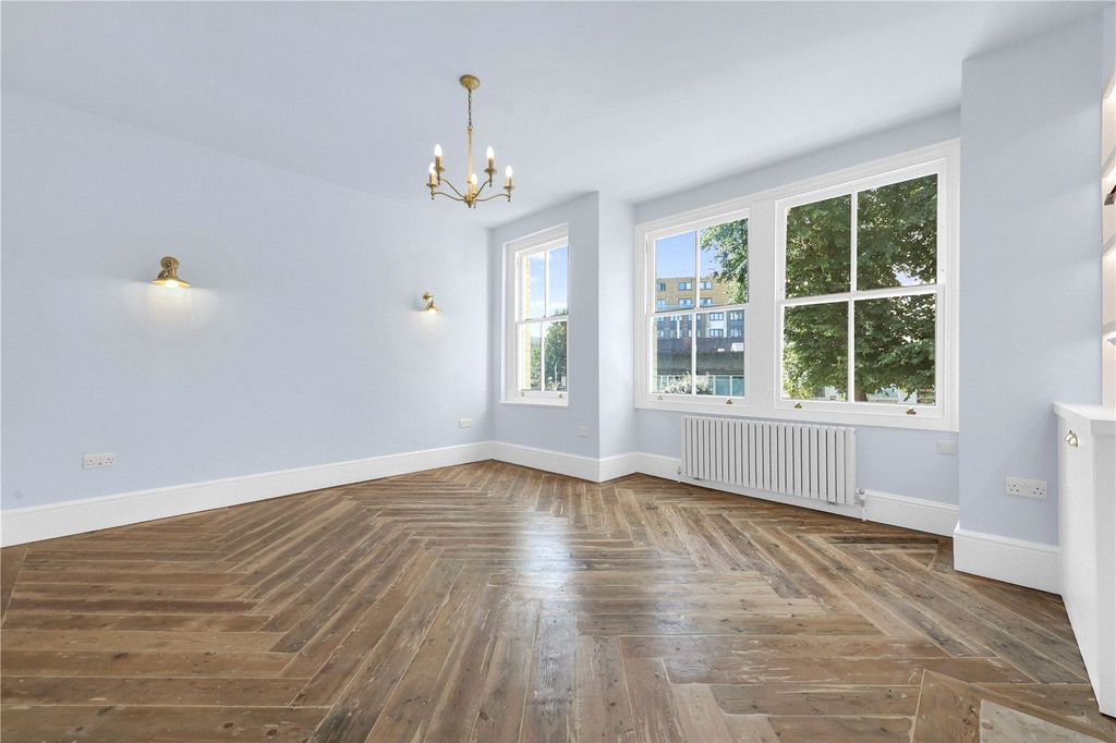 Property photo 1 of 15 Picture No. 02