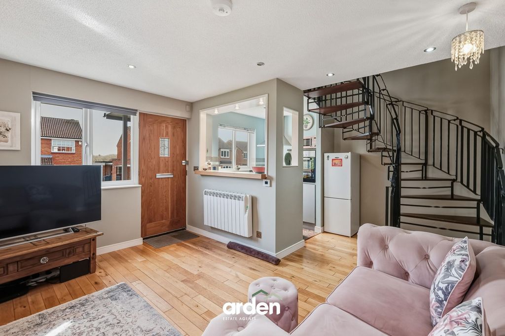 Property photo 2 of 8