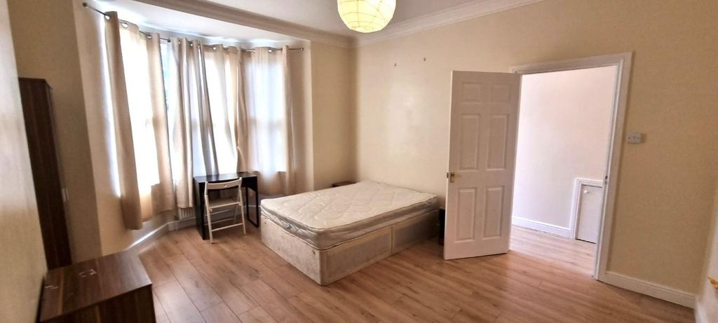 Property photo 2 of 7 36.Jpg