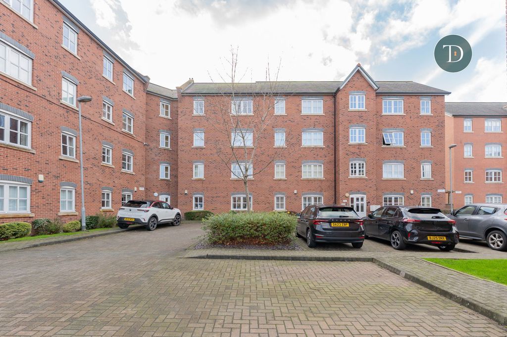 Property photo 1 of 15