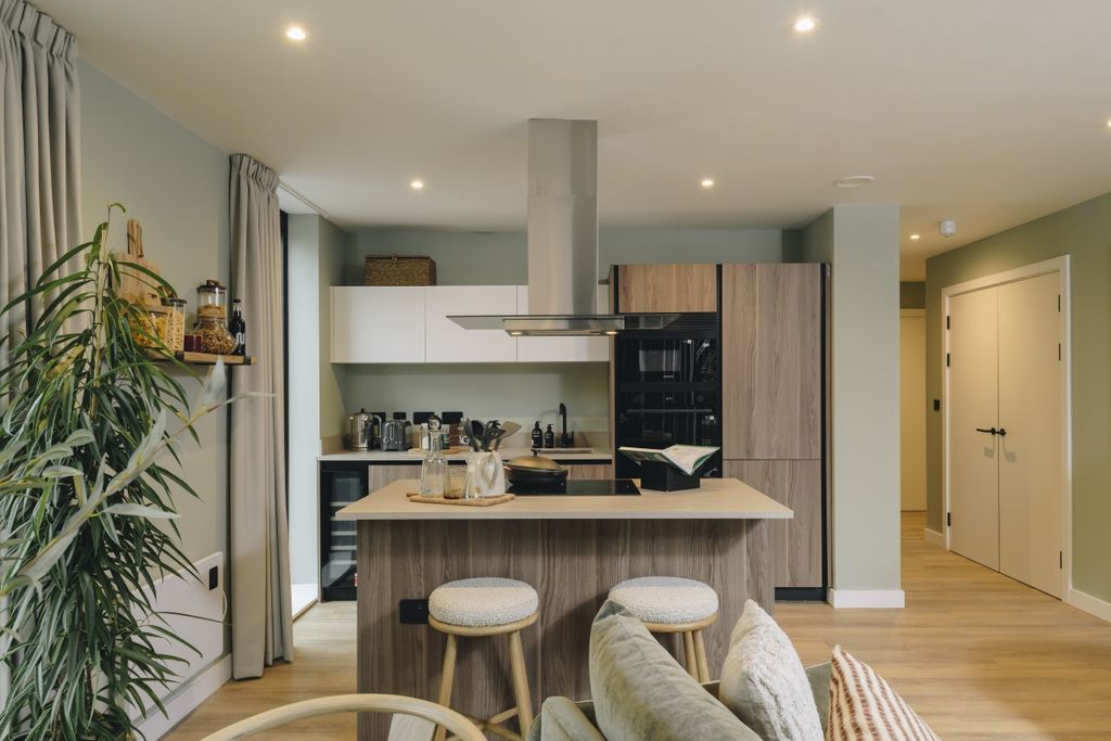 Property photo 1 of 13 22