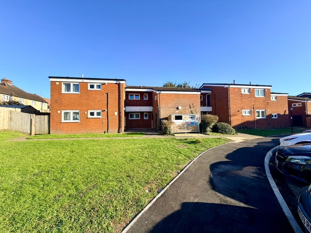 Property photo 1 of 7 4796181