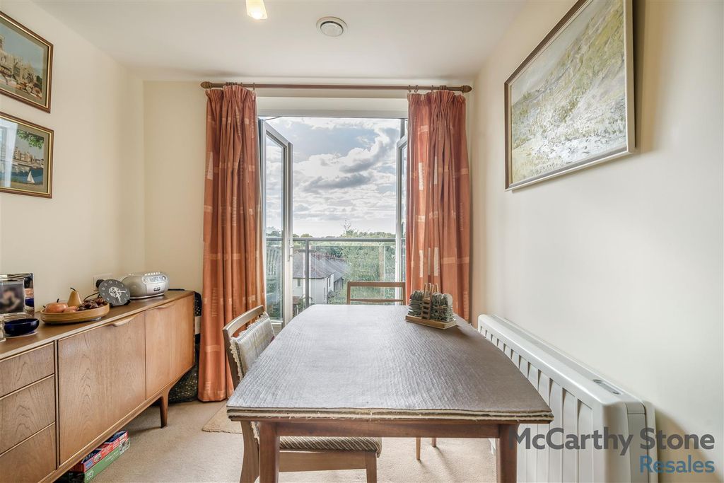 Property photo 3 of 21 8664063-Interior01.Jpg