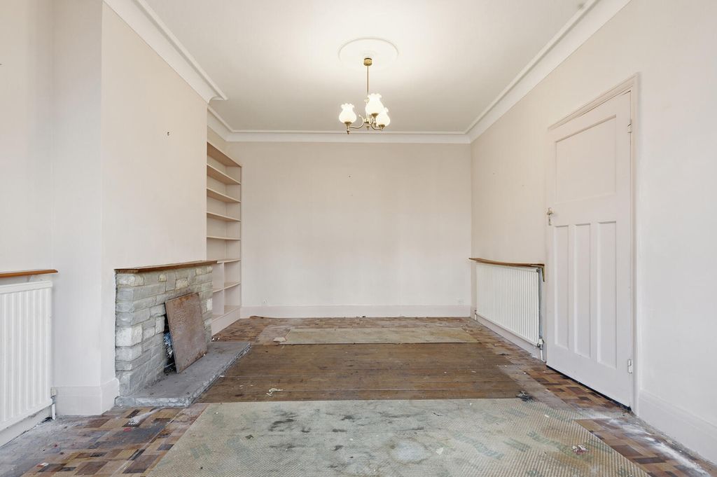 Property photo 3 of 22