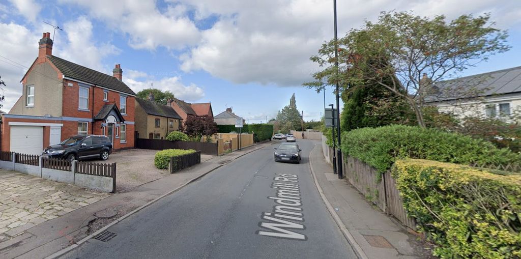 Property photo 2 of 14