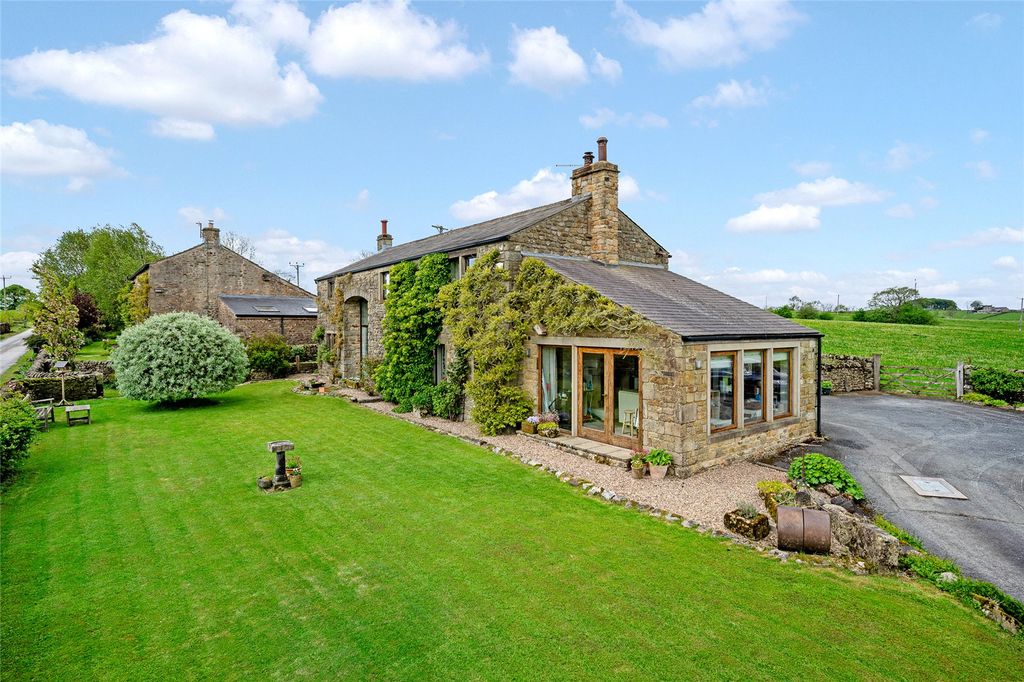Property photo 2 of 45 External
