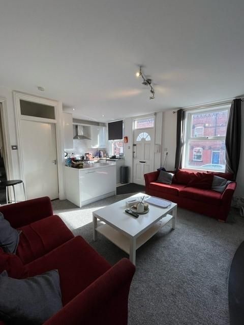 Property photo 2 of 15 Bright Open-Plan Living Area With Comfortable Red ...