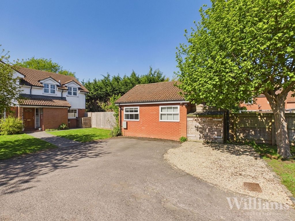 Property photo 3 of 25