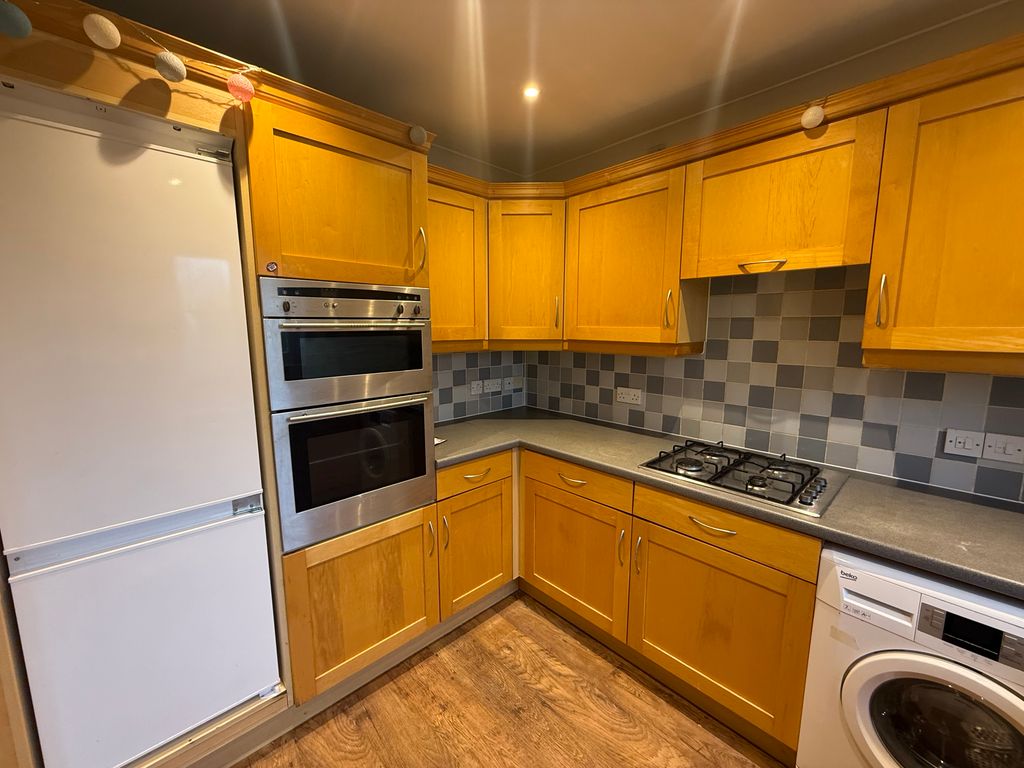 Property photo 3 of 15 Kitchen