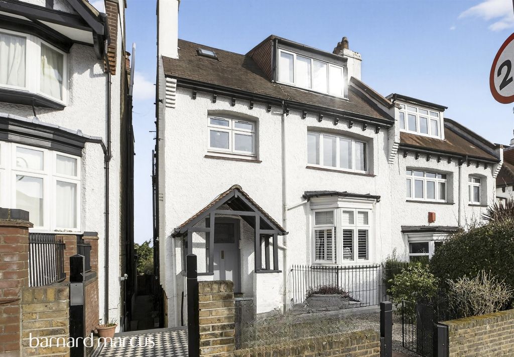 Property photo 3 of 13