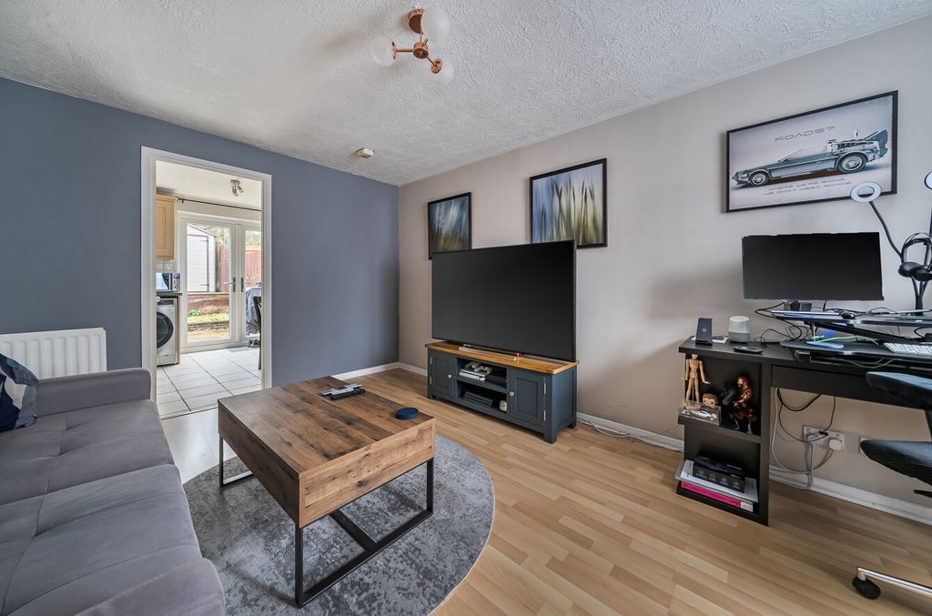 Property photo 3 of 18 1397628-5-6968Cbc...