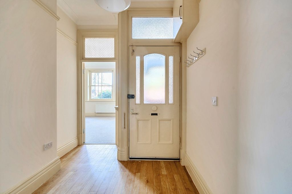 Property photo 2 of 10 Picture No. 08