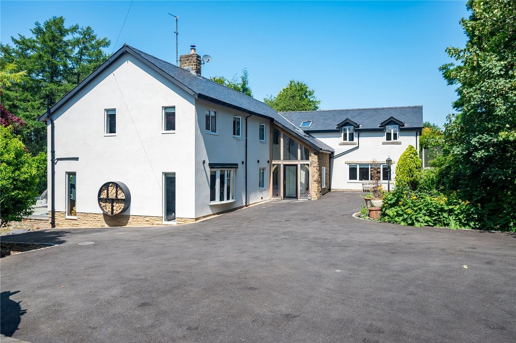 Property photo 1 of 49 External
