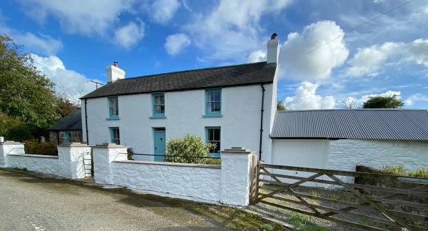 Property photo 2 of 9