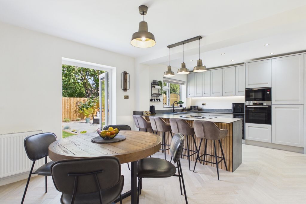Property photo 3 of 22 Elvington Park - Open Plan Kitchen Diner