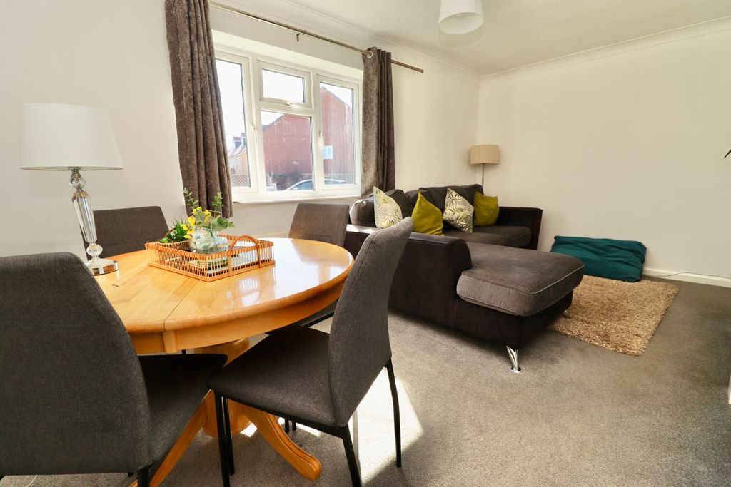Property photo 3 of 14 Img_0687