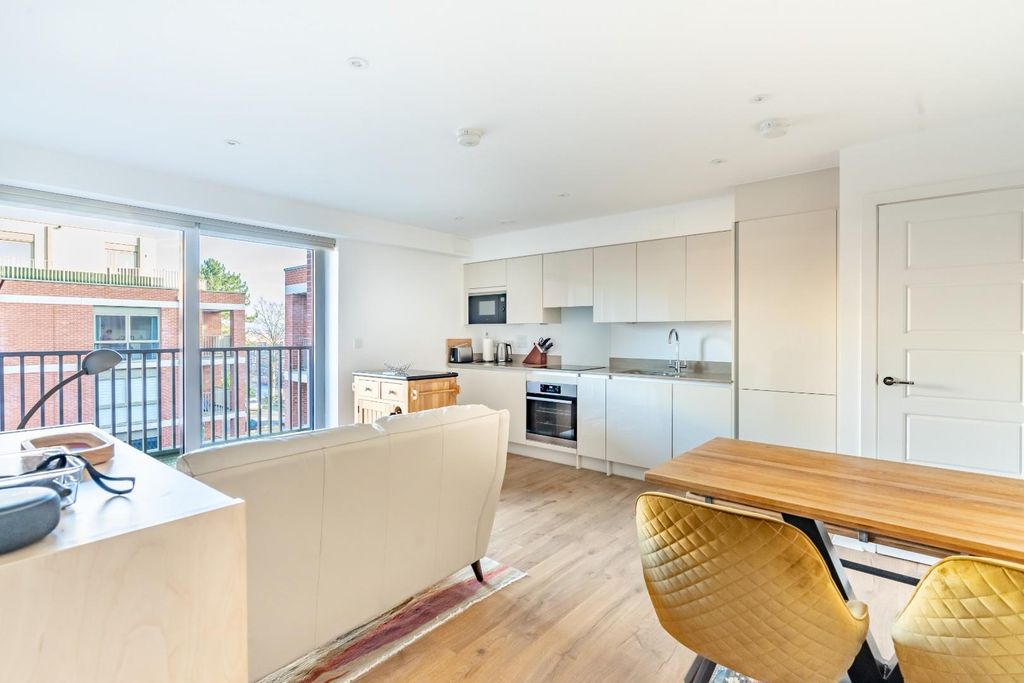 Property photo 2 of 12 61Mh-1.Jpg