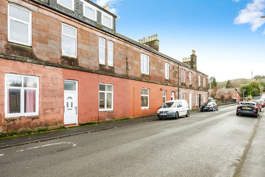 Property photo 1 of 8