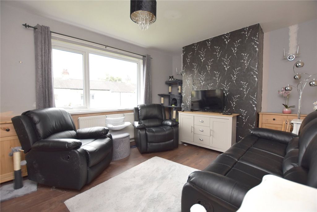 Property photo 2 of 14 Picture No. 05