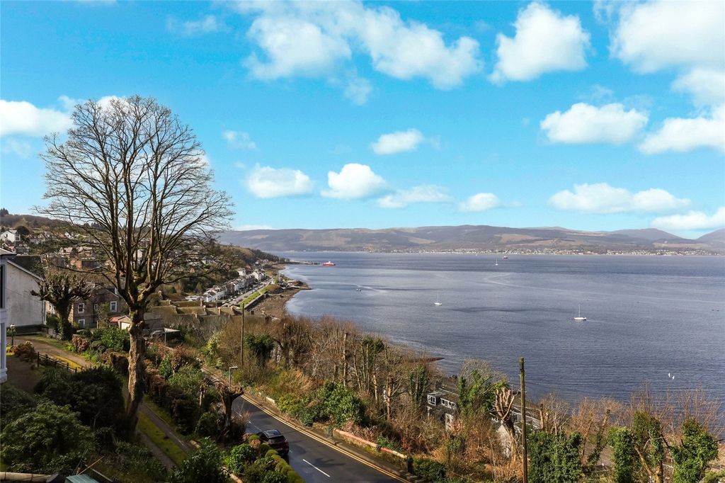 Property photo 3 of 38 Picture No. 10