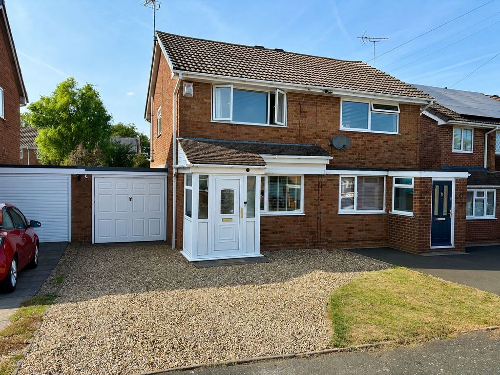 Property photo 1 of 11