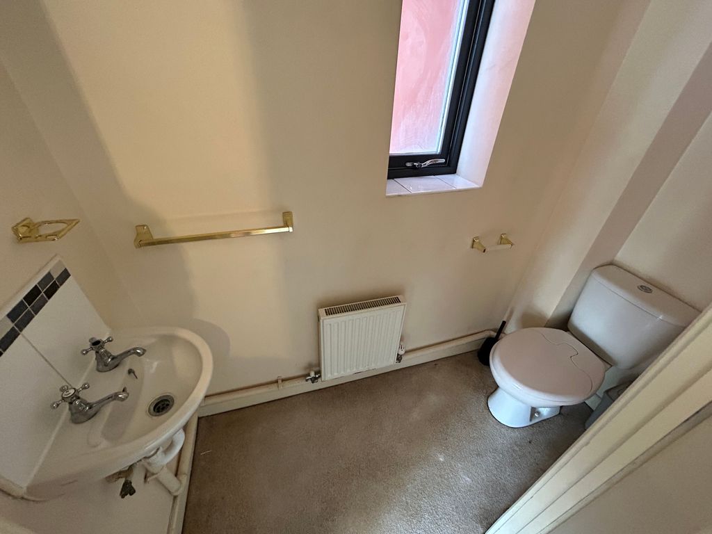 Property photo 3 of 10 Image