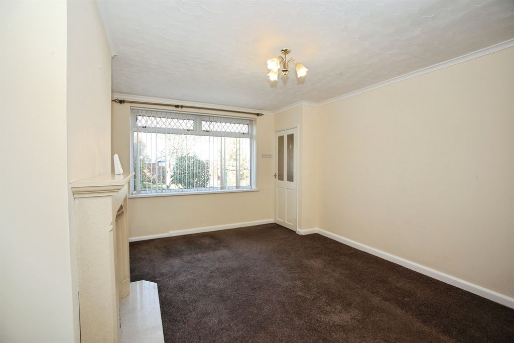 Property photo 3 of 23