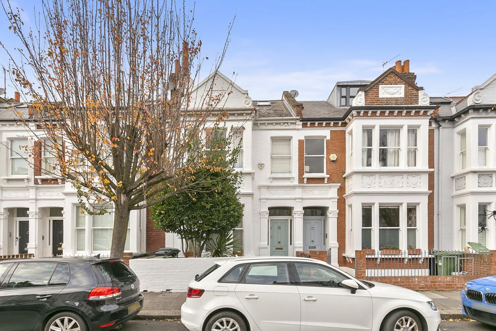 Property photo 1 of 12 Front (Exterior)