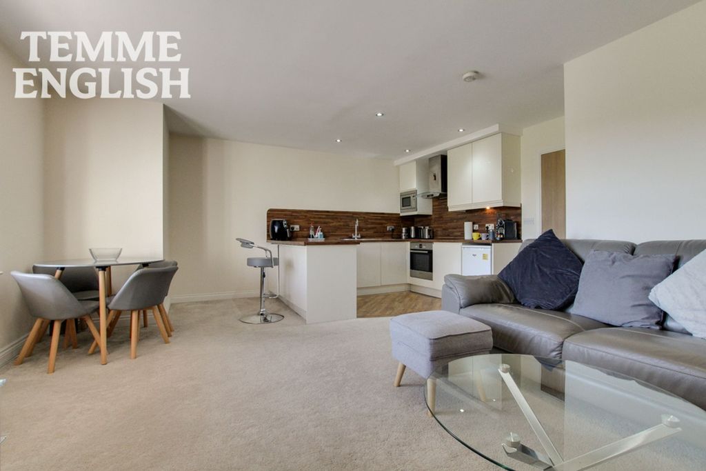 Property photo 3 of 20