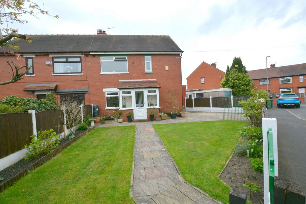 Property photo 1 of 22 Photo 3