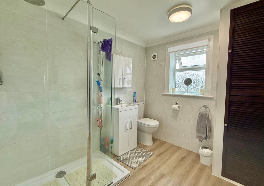 Property photo 2 of 12 Img_3301