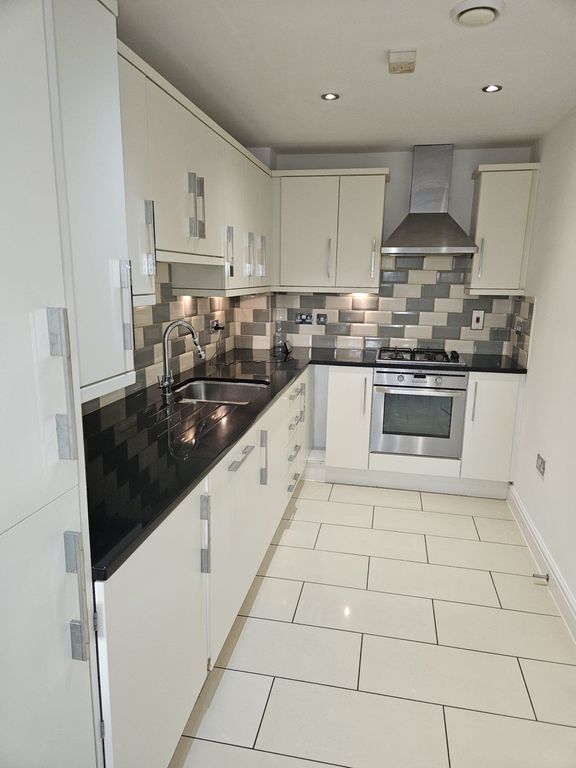 Property photo 3 of 13 Photo 38