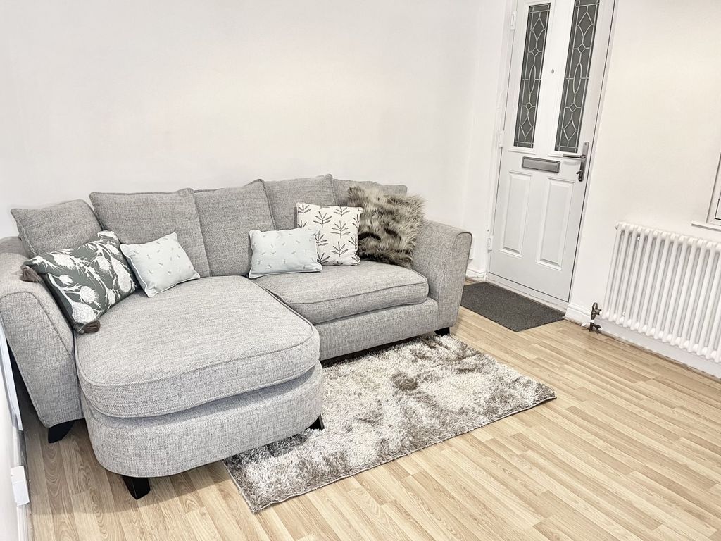 Property photo 3 of 38