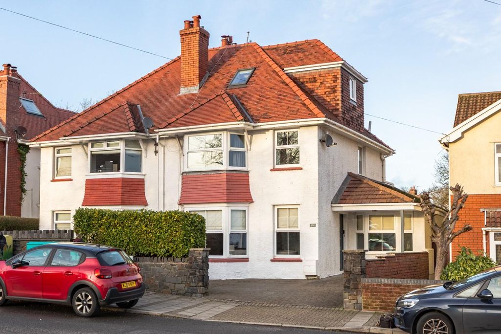 Property photo 1 of 27 Cz0A4041-Hdr.Jpg