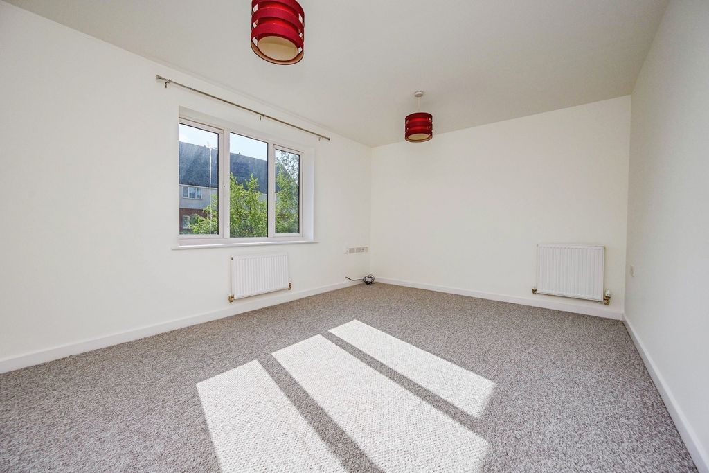 Property photo 3 of 17 Pbox-Img.Jpg