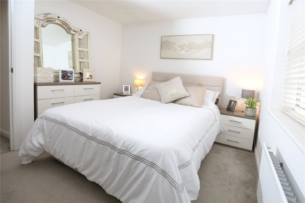 Property photo 3 of 18 Picture No. 30