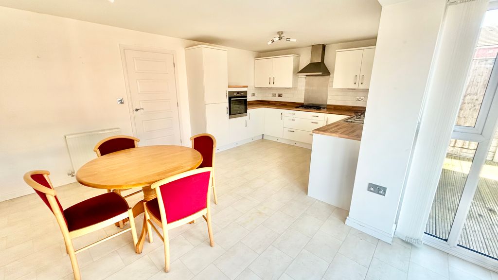 Property photo 3 of 22 3
