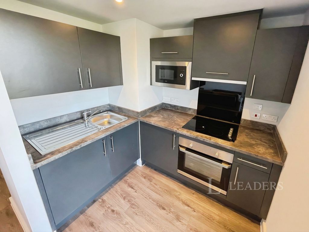 Property photo 2 of 11 2
