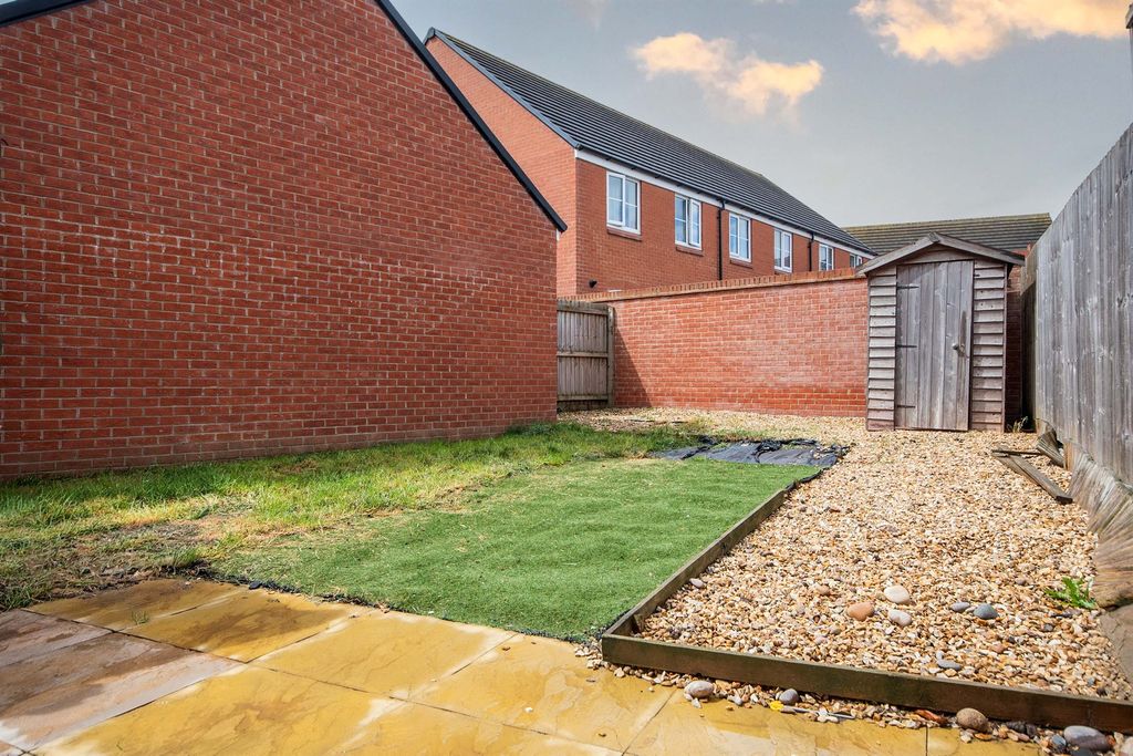 Property photo 2 of 15