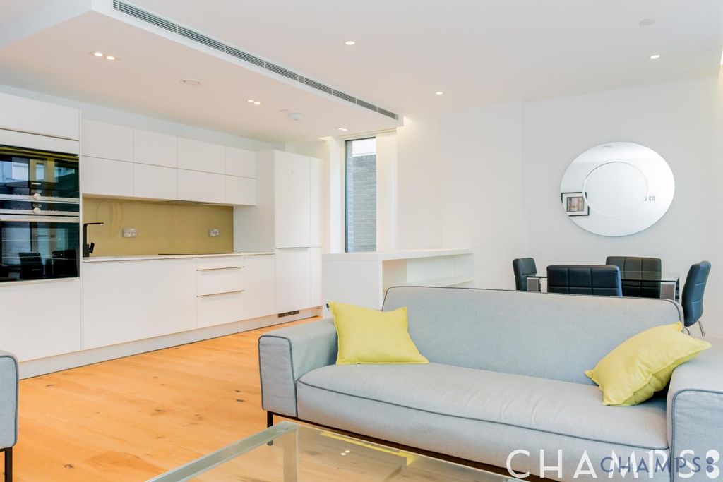 Property photo 2 of 8 Gallery